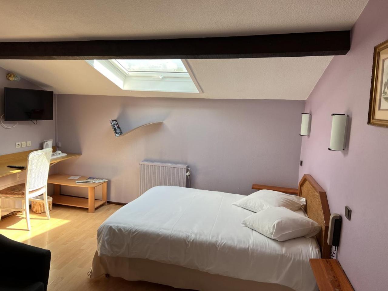 Hostellerie Au Rendez-Vous Des Amis Chaumont  Ngoại thất bức ảnh